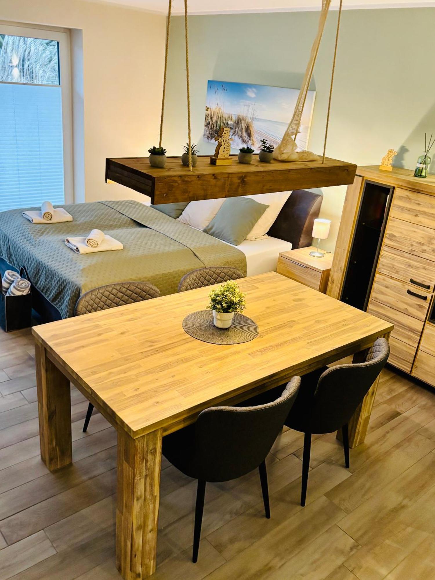 Kleine Auszeit -- Inklusive Parkplatz & Wifi, Geschirrspueler, Waschmaschine & Terrasse Mit Strandkorb -- Perfekt Fuer Urlaub & Business Scharbeutz Esterno foto